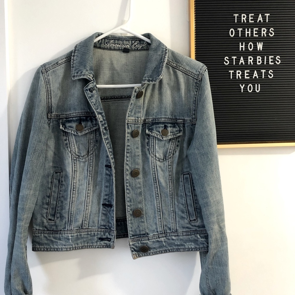 Light wash denim jean jacket